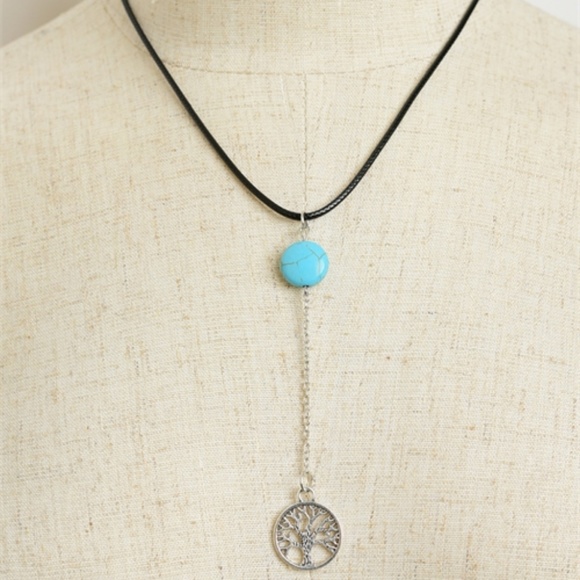 Jewelry - 🌈 Free 💕 Gem & Tree of Life Shape Necklace